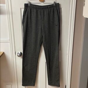 Nike ThermaFit grey straight leg joggers men’s size XL